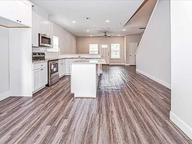 9314 Sundown Drive A, Houston, TX 77016