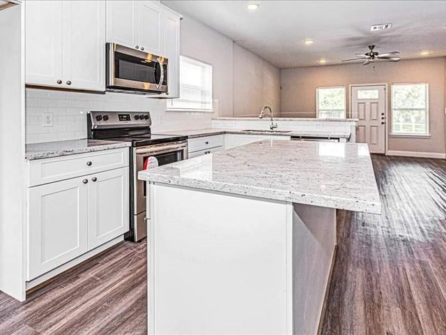 9314 Sundown Drive A, Houston, TX 77016