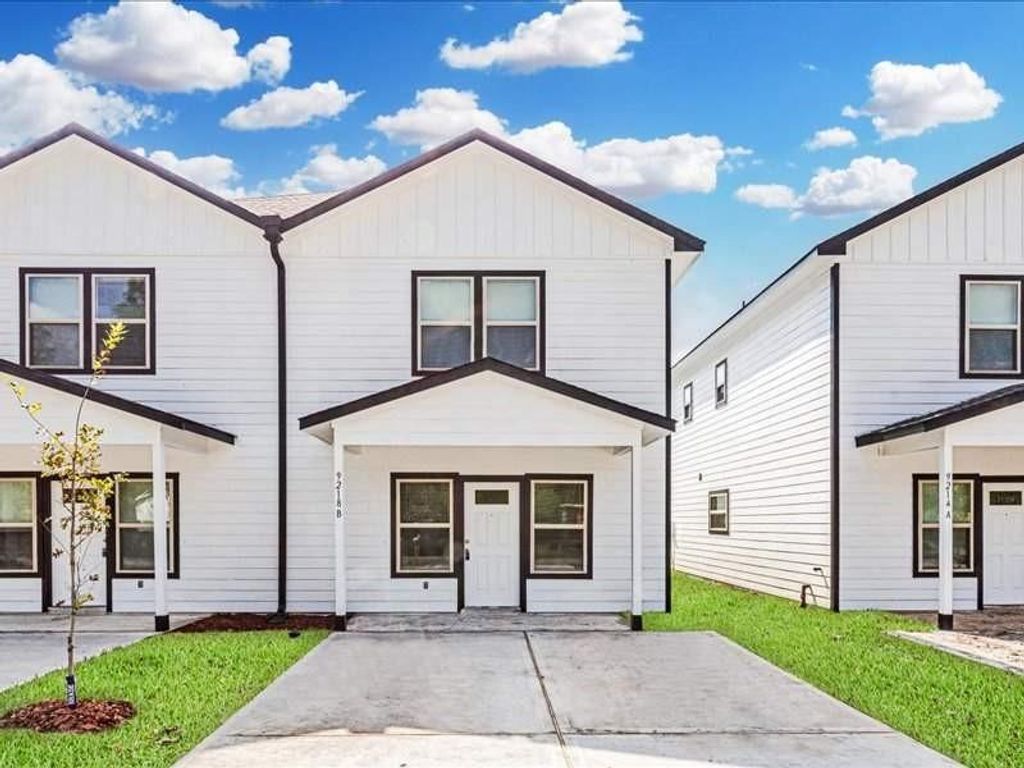 9314 Sundown Drive A, Houston, TX 77016