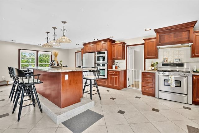 258 Main Rd, Westhampton, MA 01027