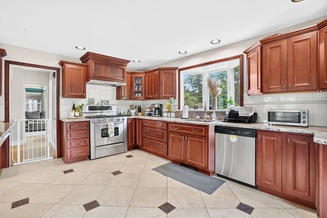 258 Main Rd, Westhampton, MA 01027