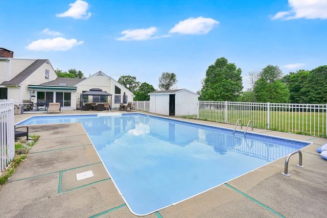 258 Main Rd, Westhampton, MA 01027