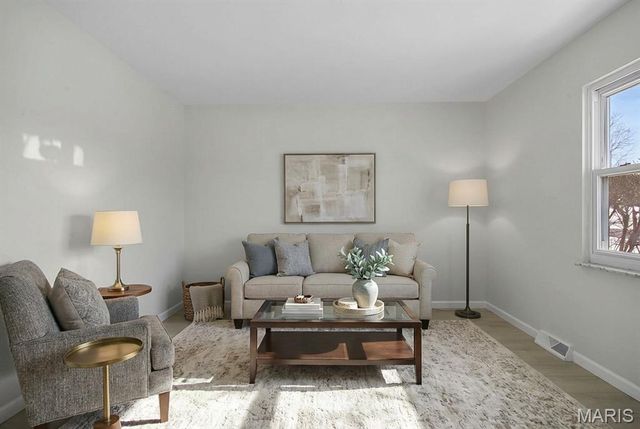 236 Tapestry Drive, Mehlville, MO 63129