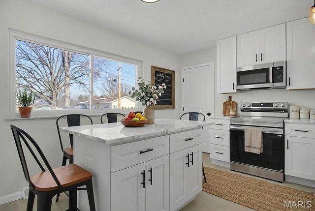 236 Tapestry Drive, Mehlville, MO 63129