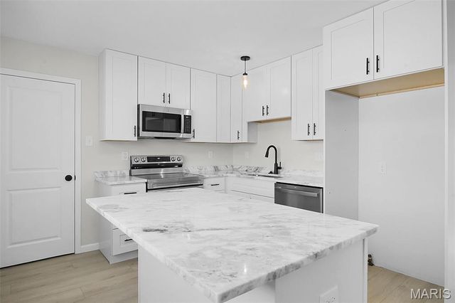 236 Tapestry Drive, Mehlville, MO 63129