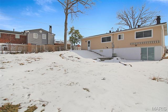 236 Tapestry Drive, Mehlville, MO 63129