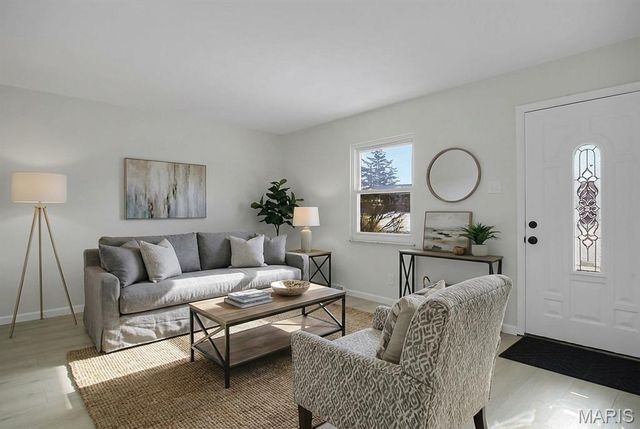 236 Tapestry Drive, Mehlville, MO 63129