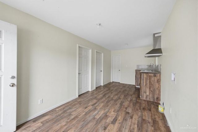 1239 W Ivy Avenue, Alamo, TX 78516