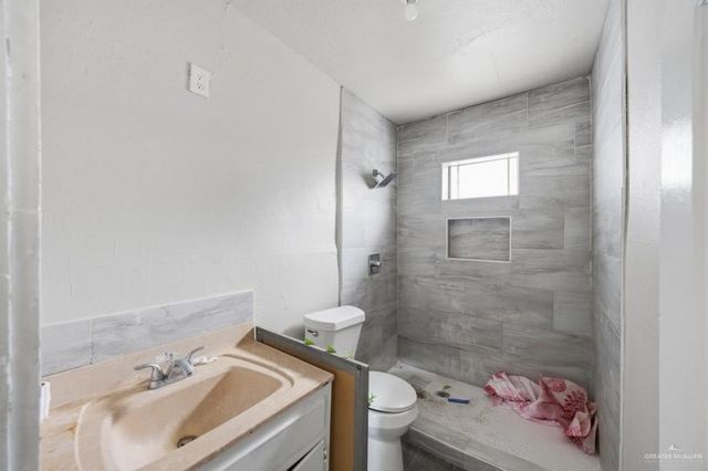 1239 W Ivy Avenue, Alamo, TX 78516