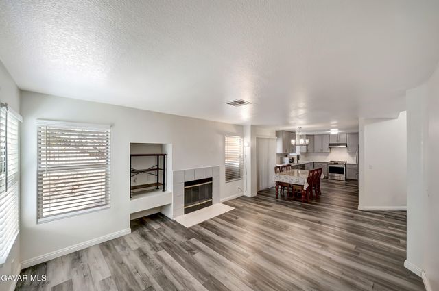 44111 Lotus Court, Lancaster, CA 93536