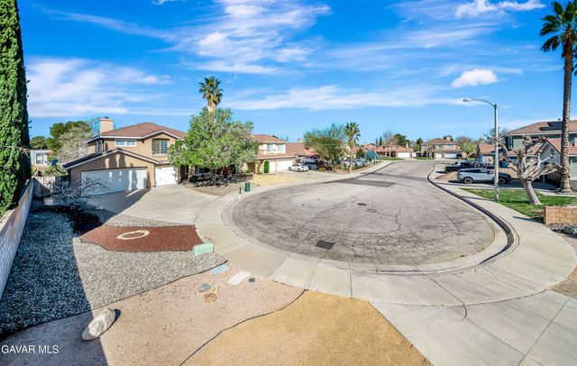 44111 Lotus Court, Lancaster, CA 93536