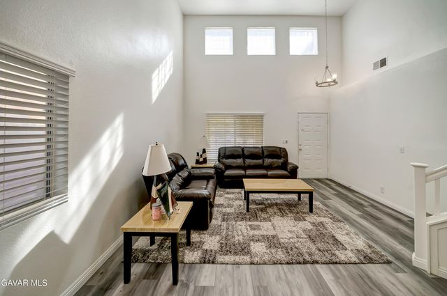 44111 Lotus Court, Lancaster, CA 93536