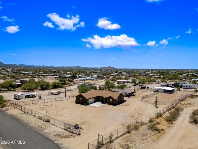 2235 E CODY Street, Apache Junction, AZ 85119