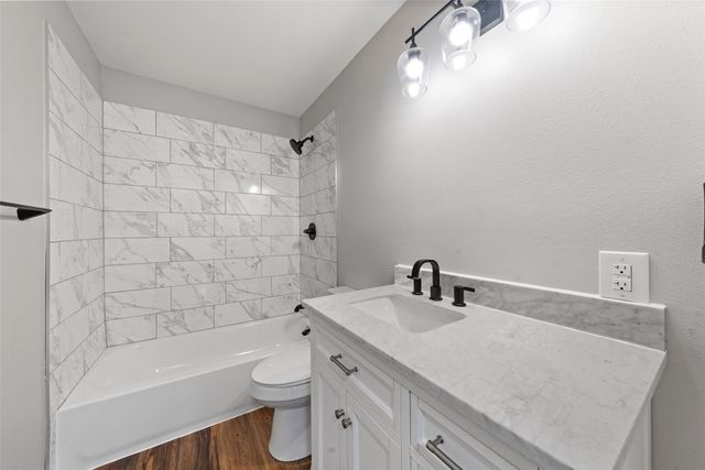 3501 Bagby Avenue, Waco, TX 76711