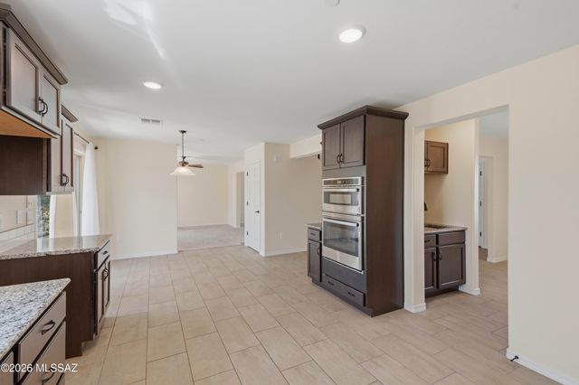 3730 E Tapia Drive, Vail, AZ 85641