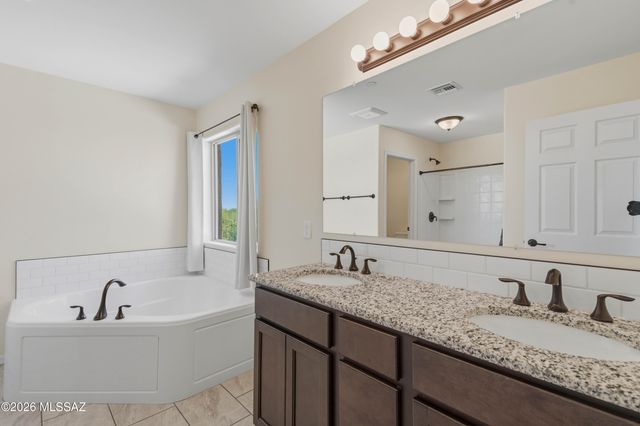 3730 E Tapia Drive, Vail, AZ 85641