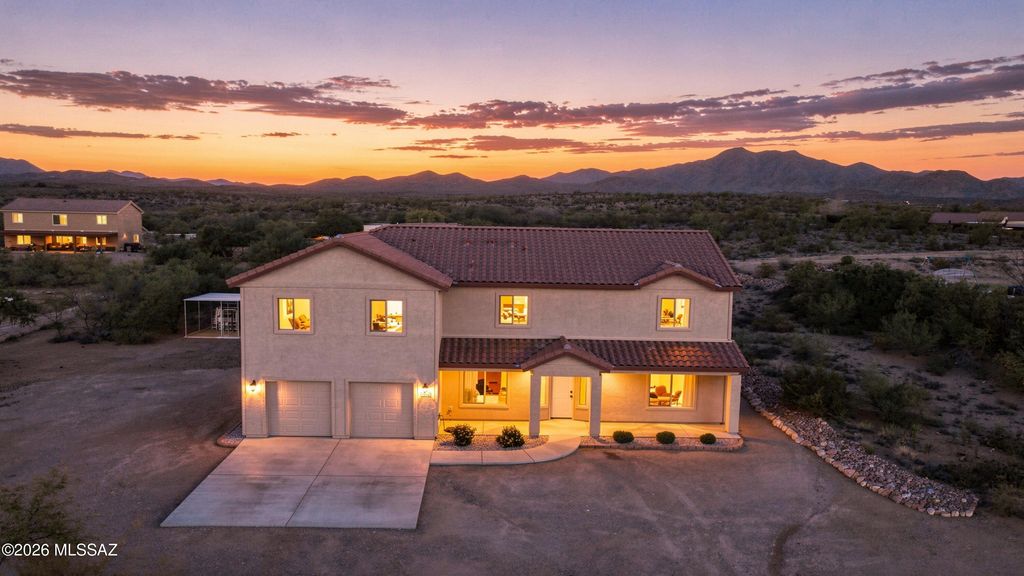 3730 E Tapia Drive, Vail, AZ 85641
