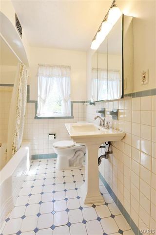 4 Girard, St Louis, MO 63119