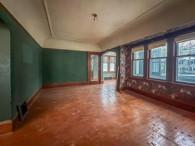 3031 N 60th STREET, Milwaukee, WI 53210