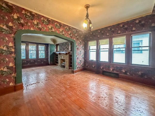 3031 N 60th STREET, Milwaukee, WI 53210