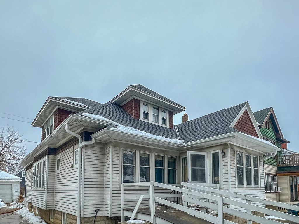 3031 N 60th STREET, Milwaukee, WI 53210