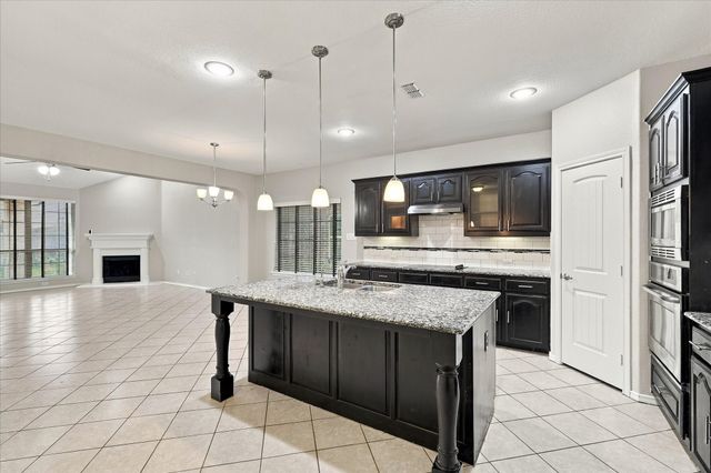 4716 Kendrick Peak Way, Fort Worth, TX 76244