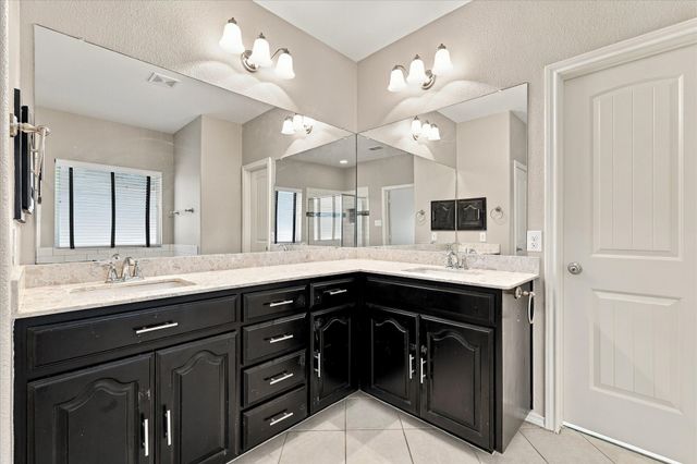 4716 Kendrick Peak Way, Fort Worth, TX 76244