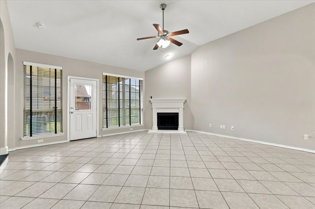 4716 Kendrick Peak Way, Fort Worth, TX 76244