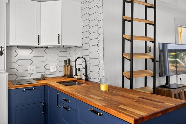 962 Commercial Street Unit 5, Provincetown, MA 02657