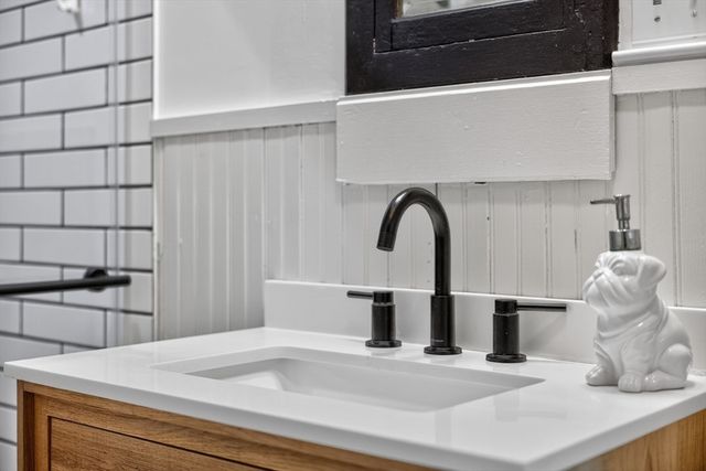 962 Commercial Street Unit 5, Provincetown, MA 02657