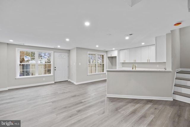 8705 FERRYSBURG WAY, Gaithersburg, MD 20886