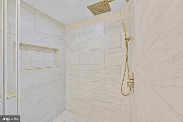 8705 FERRYSBURG WAY, Gaithersburg, MD 20886