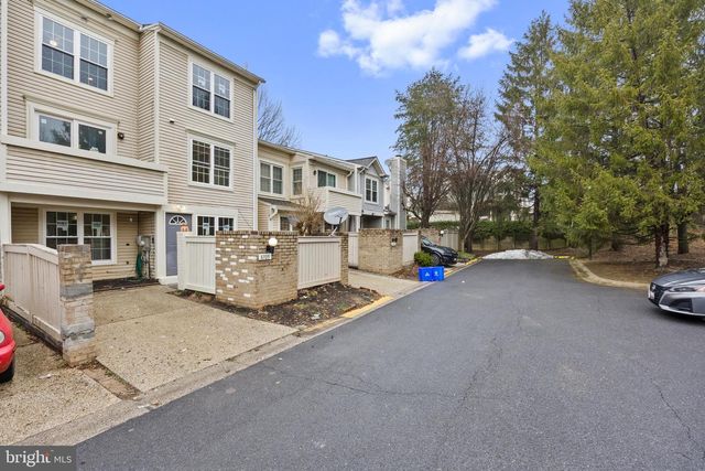 8705 FERRYSBURG WAY, Gaithersburg, MD 20886