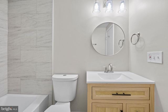 8705 FERRYSBURG WAY, Gaithersburg, MD 20886