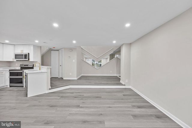 8705 FERRYSBURG WAY, Gaithersburg, MD 20886