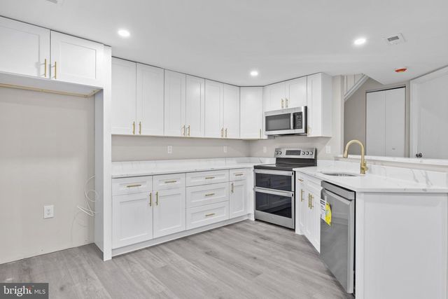 8705 FERRYSBURG WAY, Gaithersburg, MD 20886