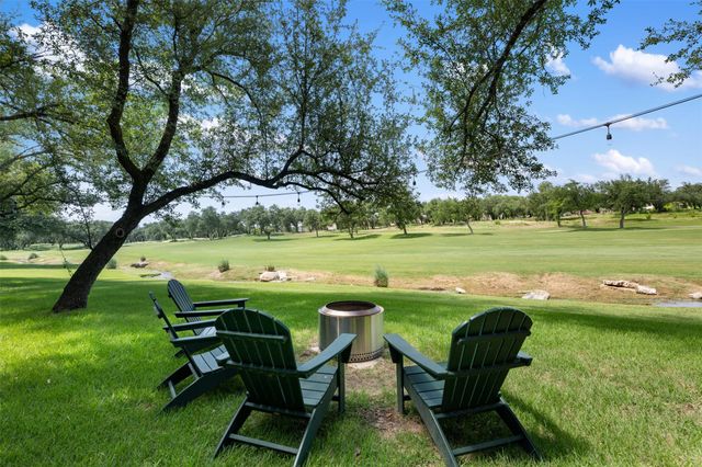 64 Tiburon DR, The Hills, TX 78738