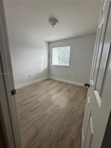 1481 SE 24th Ct 243, Homestead, FL 33035