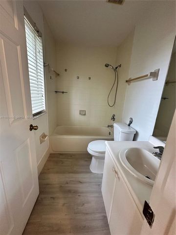 1481 SE 24th Ct 243, Homestead, FL 33035