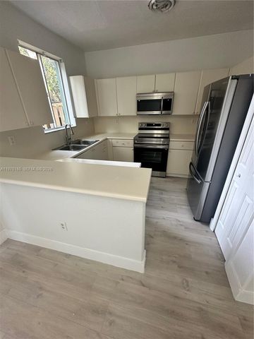 1481 SE 24th Ct 243, Homestead, FL 33035