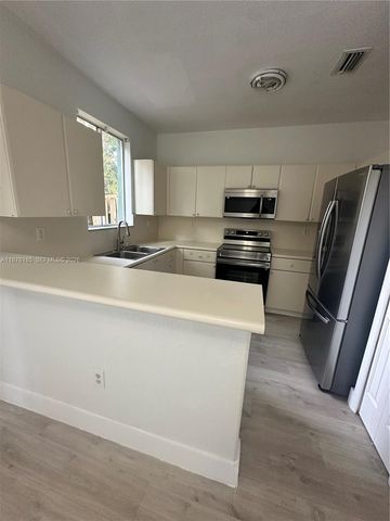 1481 SE 24th Ct 243, Homestead, FL 33035