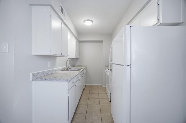 1905 W Morton Street 6, Denison, TX 75020