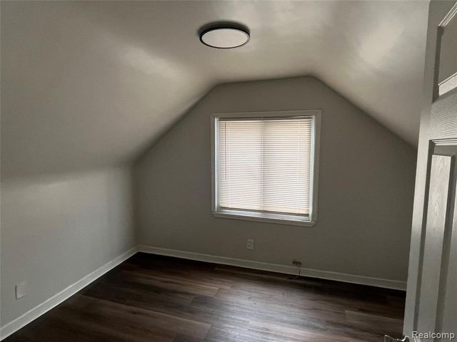 519 Highland Avenue, Pontiac, MI 48341