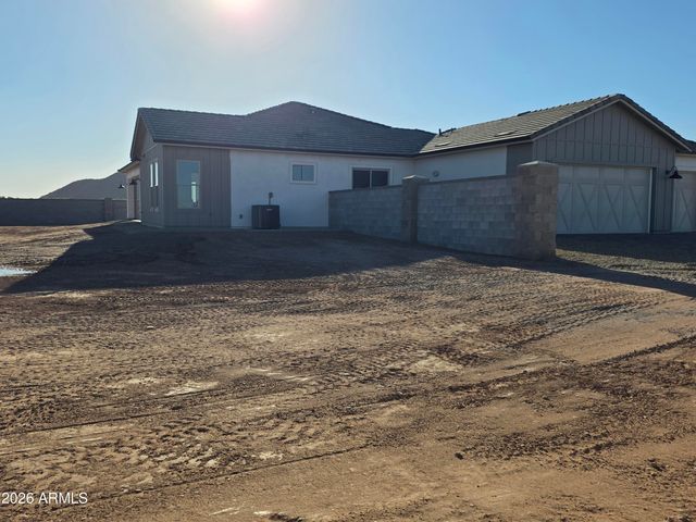 6561 W PALOMINO Way, Coolidge, AZ 85128