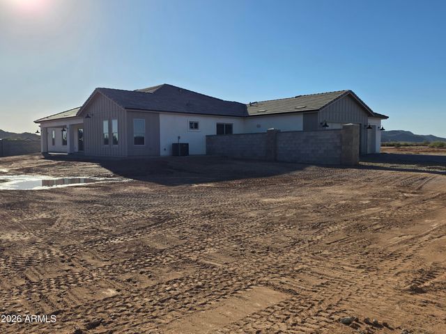 6561 W PALOMINO Way, Coolidge, AZ 85128