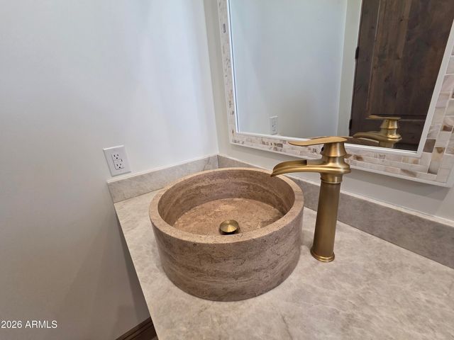 6561 W PALOMINO Way, Coolidge, AZ 85128
