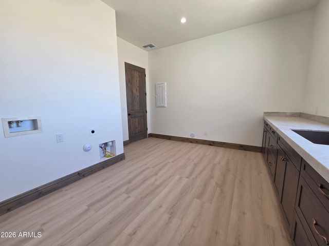 6561 W PALOMINO Way, Coolidge, AZ 85128