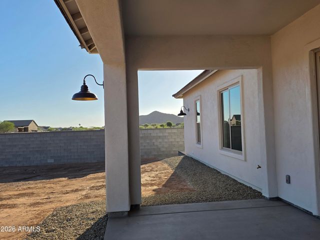 6561 W PALOMINO Way, Coolidge, AZ 85128