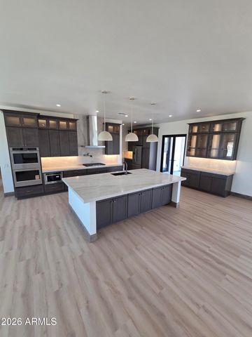 6561 W PALOMINO Way, Coolidge, AZ 85128