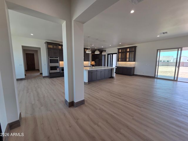 6561 W PALOMINO Way, Coolidge, AZ 85128